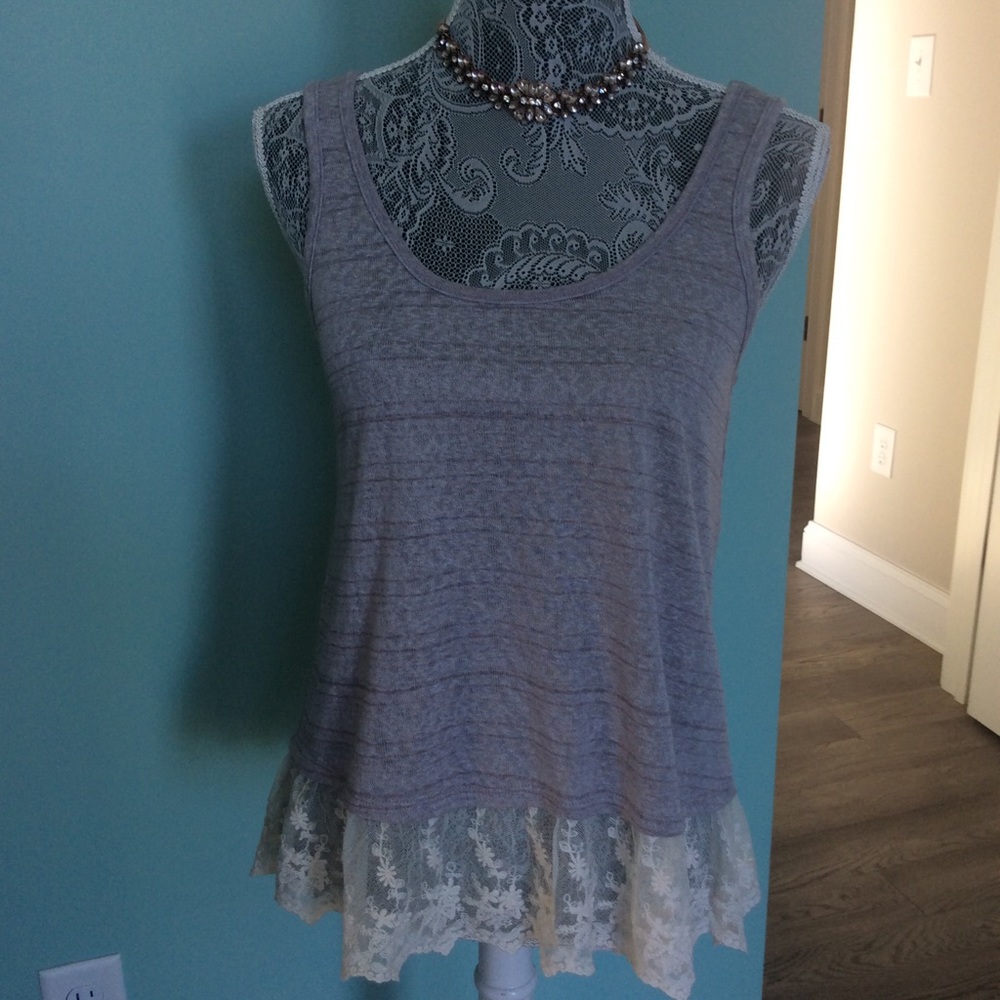 ❤️ EYESHADOW GRAY/LACE TANK Size M